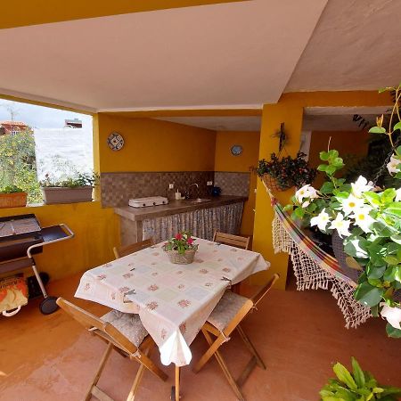 Casa Maestro Lelo - Acogedora Casa Rural Canaria Con Patios Y Jardines De Flores Las Palmas de Gran Canaria Exterior photo